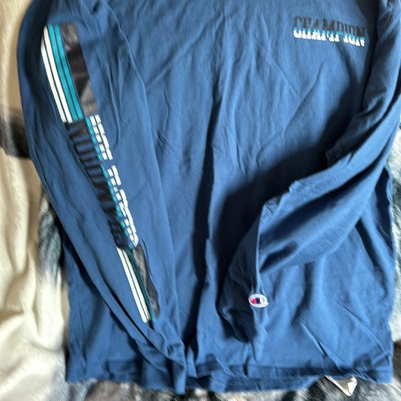 Men’s Champion tee - Picture 3 of 5